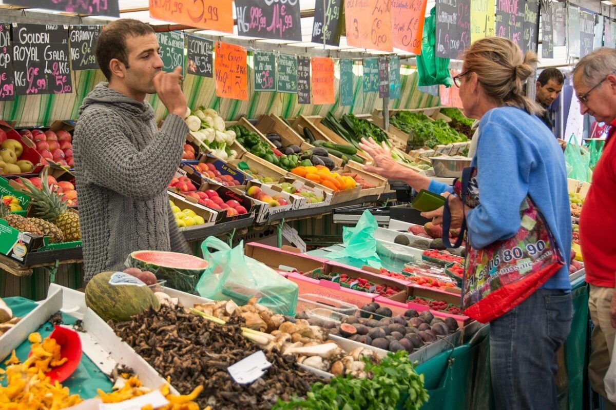 market, market stall, seller, food, farmers local market, fresh, sales booth, paris, meal, vegetables, selling, market, market, market, market, market stall, seller, seller, seller, seller, paris, selling, selling, selling, selling, selling
